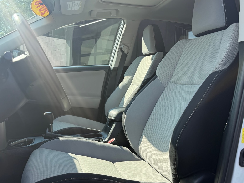 Photo 3 of this TOYOTA RAV4
