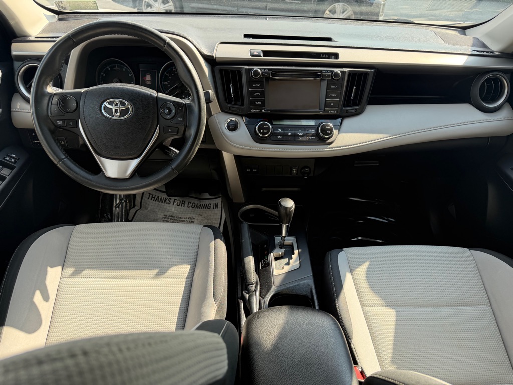 Photo 5 of this TOYOTA RAV4