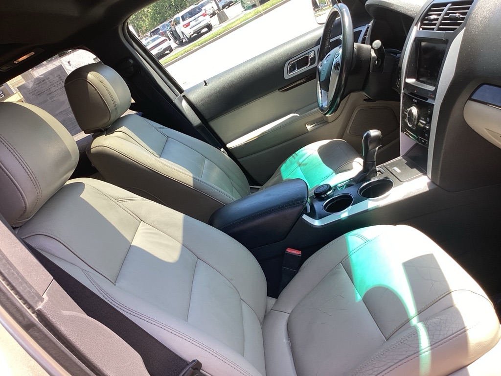 FORD EXPLORER 2011 FORD EXPLORER 1FMHK8F87BGA63305
