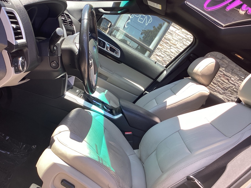 FORD EXPLORER 2011 FORD EXPLORER 1FMHK8F87BGA63305