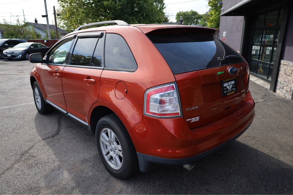 Photo 7 of this FORD EDGE
