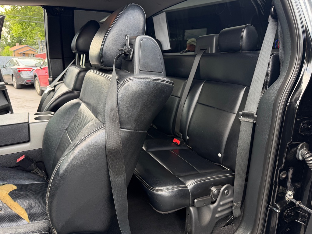 Photo 3 of this FORD F150