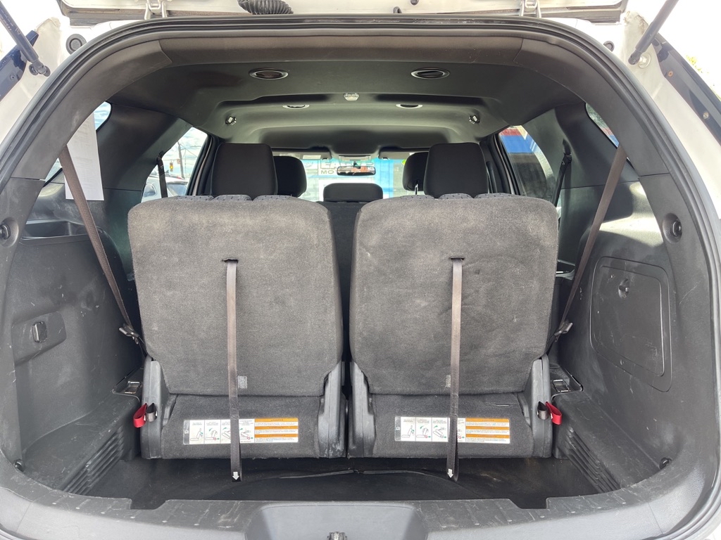 Photo 15 of this FORD EXPLORER