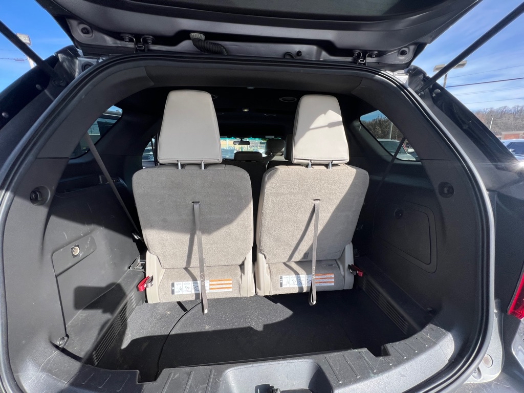 Photo 19 of this FORD EXPLORER