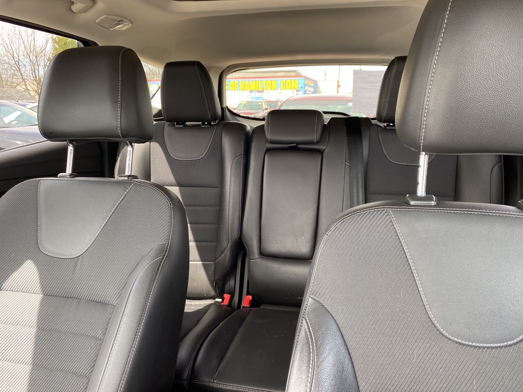 Photo 18 of this FORD ESCAPE