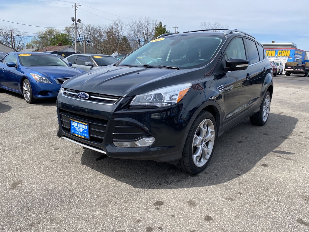 Photo 7 of this FORD ESCAPE