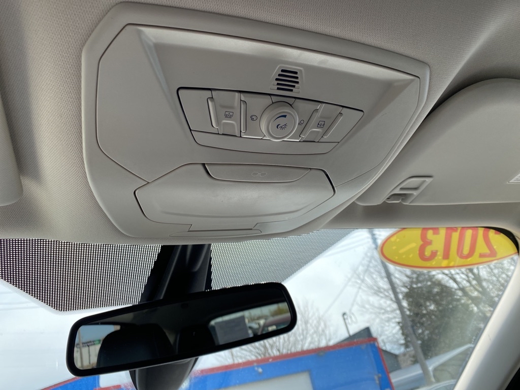 Photo 19 of this FORD ESCAPE