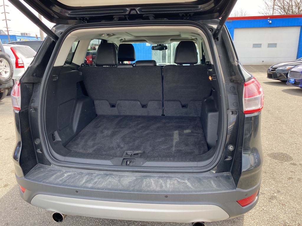 Photo 23 of this FORD ESCAPE