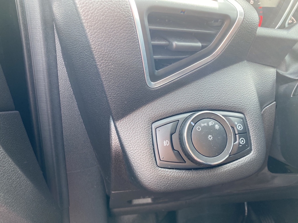 Photo 11 of this FORD ESCAPE