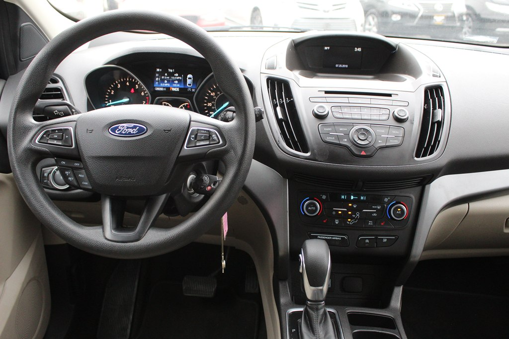 Photo 11 of this FORD ESCAPE