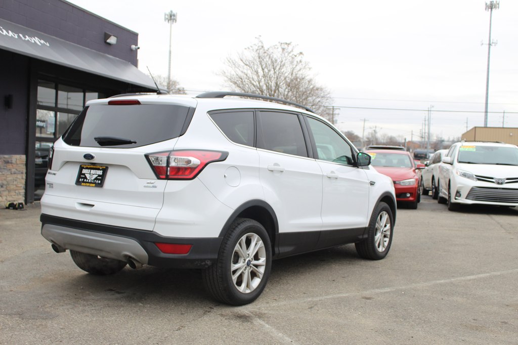 Photo 7 of this FORD ESCAPE