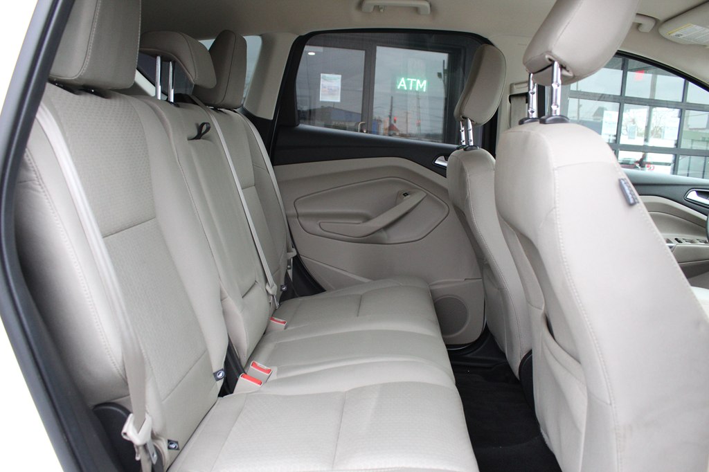 Photo 14 of this FORD ESCAPE