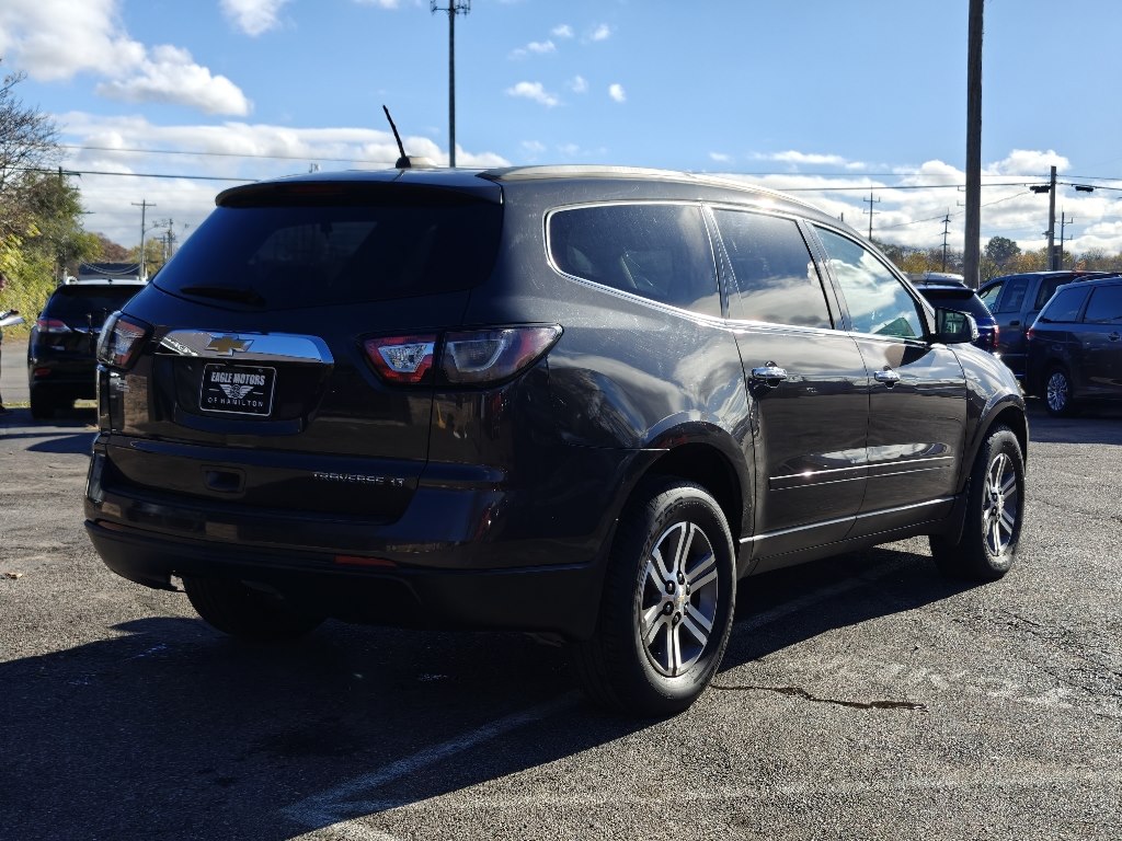 Photo 5 of this CHEVROLET TRAVERSE
