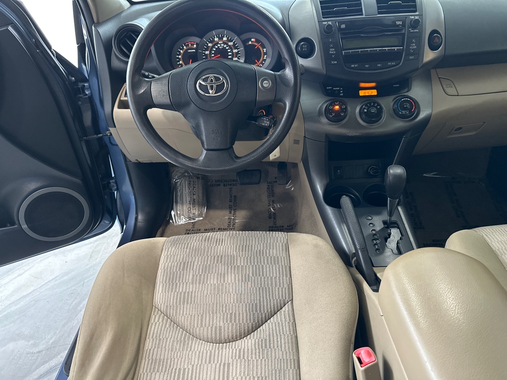 Photo 11 of this TOYOTA RAV4
