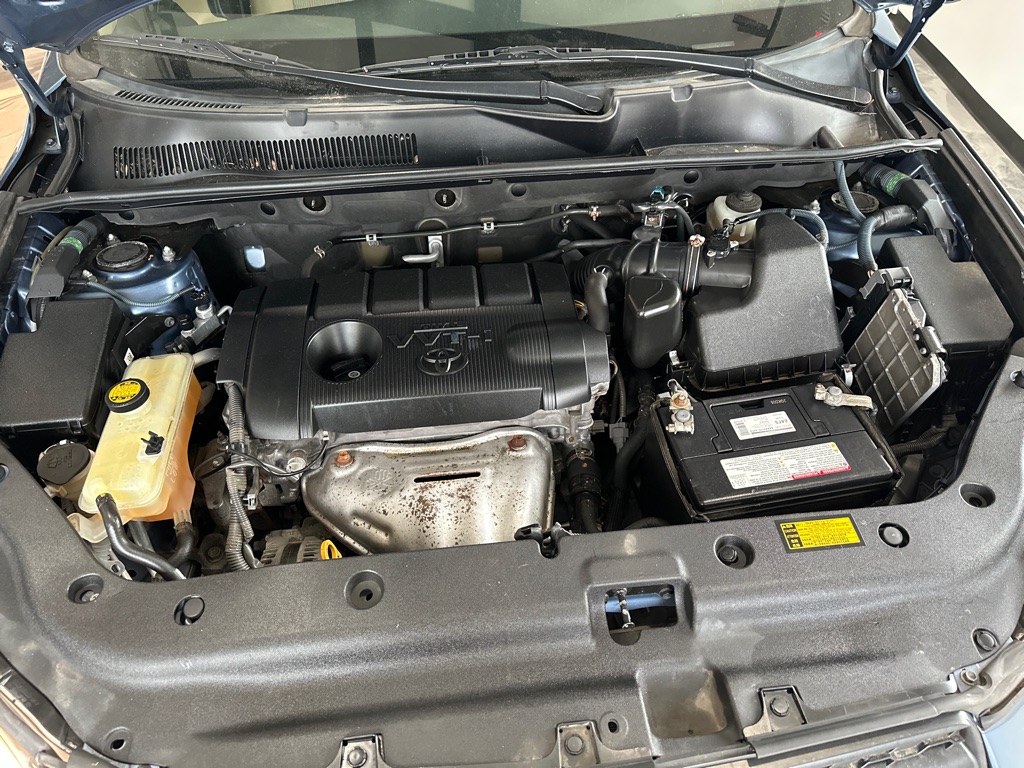Photo 12 of this TOYOTA RAV4