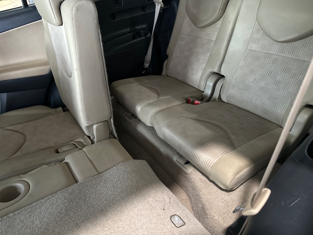 Photo 9 of this TOYOTA RAV4