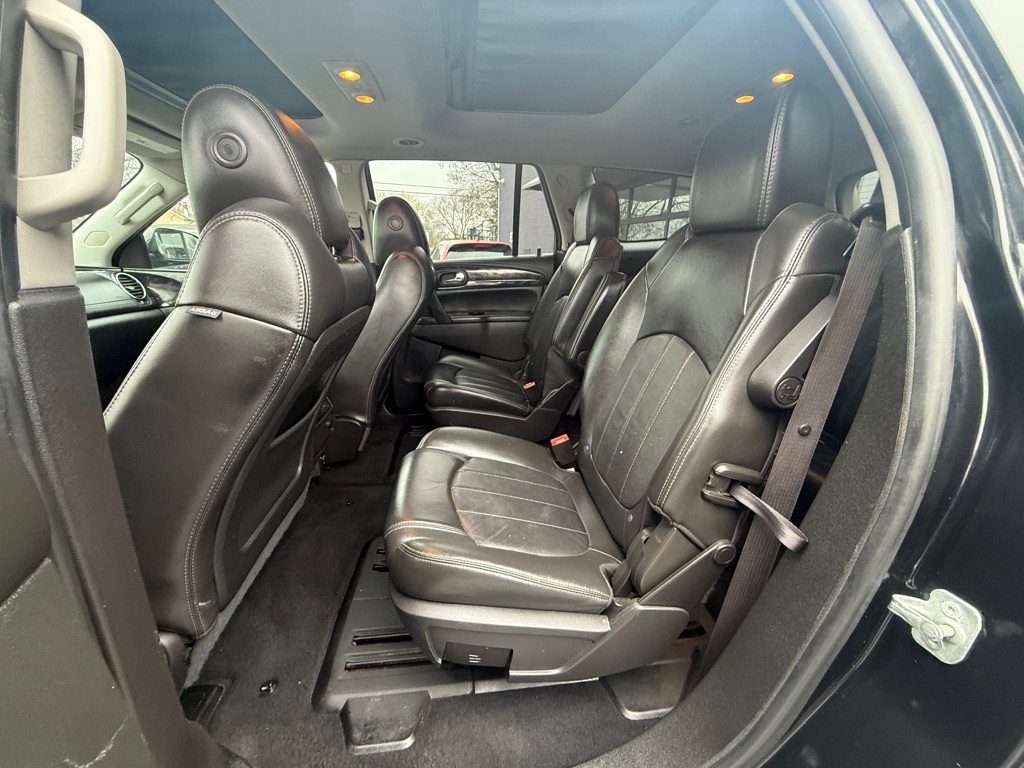 Photo 5 of this BUICK ENCLAVE