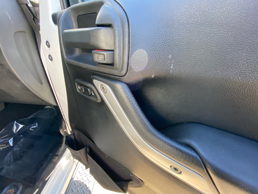Photo 19 of this JEEP WRANGLER UNLIMI