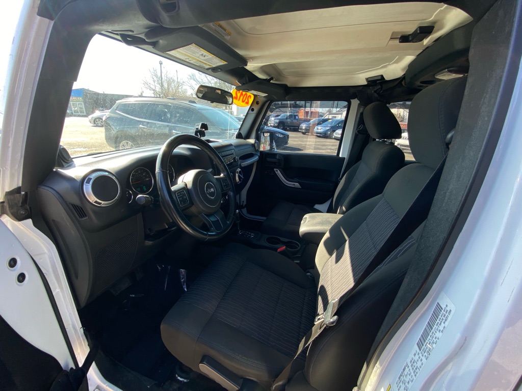 Photo 10 of this JEEP WRANGLER UNLIMI