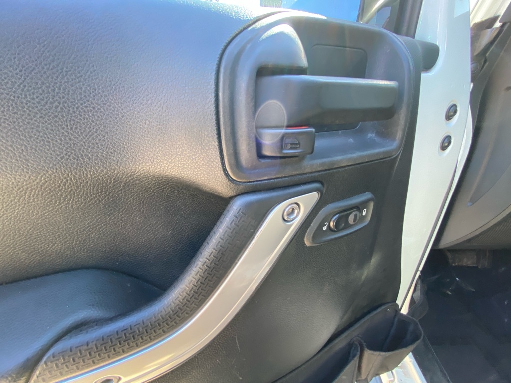 Photo 9 of this JEEP WRANGLER UNLIMI