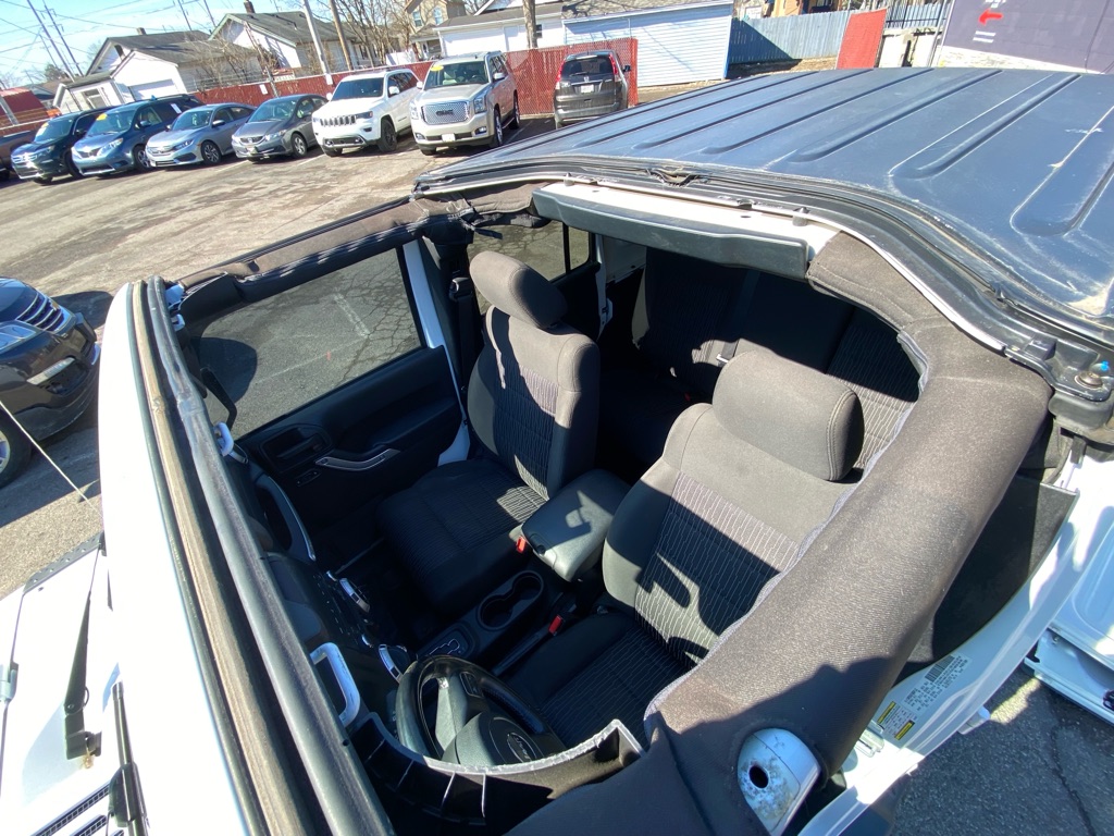 Photo 17 of this JEEP WRANGLER UNLIMI