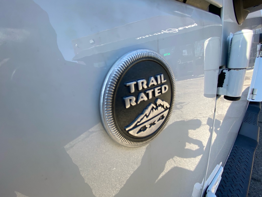 Photo 32 of this JEEP WRANGLER UNLIMI