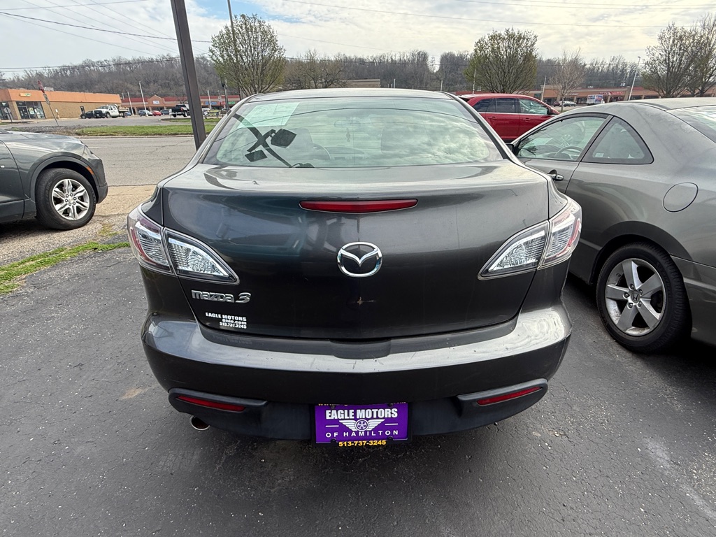 Photo 10 of this MAZDA 3