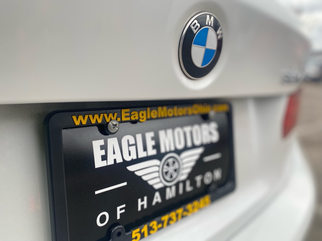Photo 13 of this BMW 320