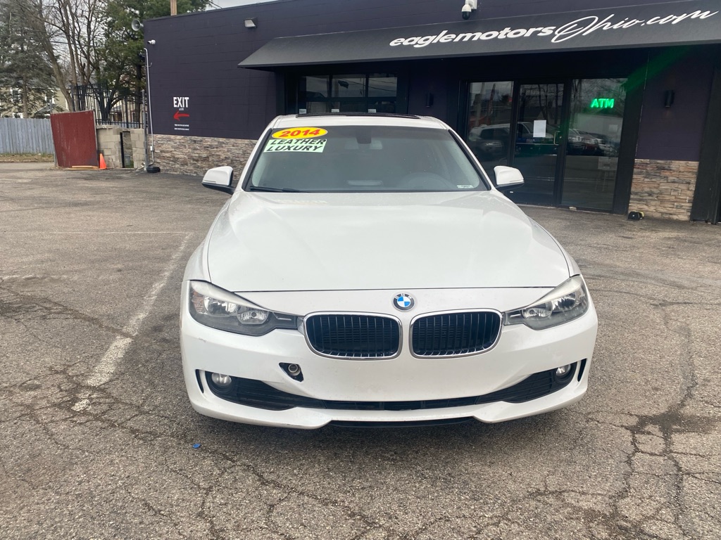 Photo 2 of this BMW 320