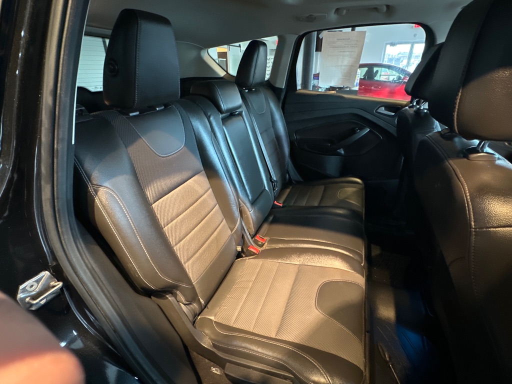 Photo 49 of this FORD ESCAPE