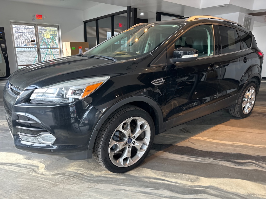 Photo 30 of this FORD ESCAPE