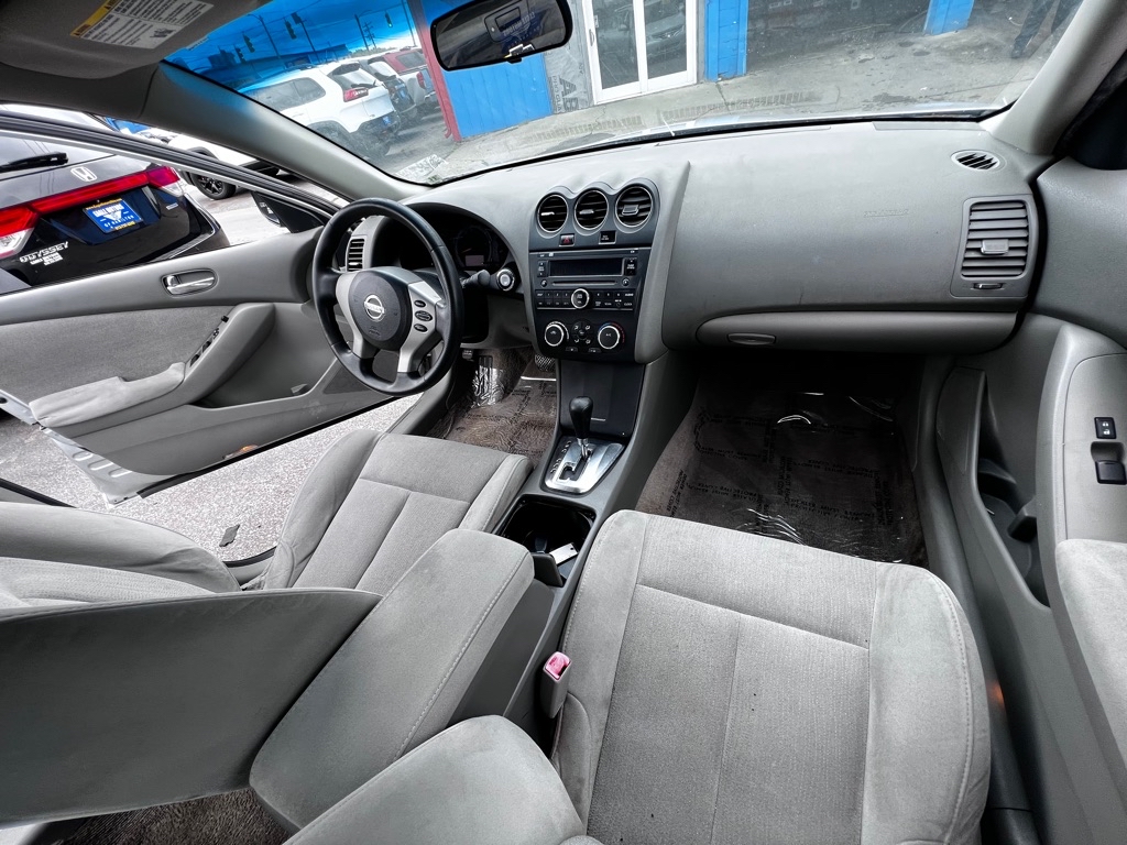 Photo 7 of this NISSAN ALTIMA