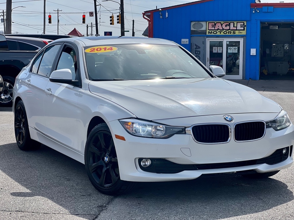 Photo 2 of this BMW 320