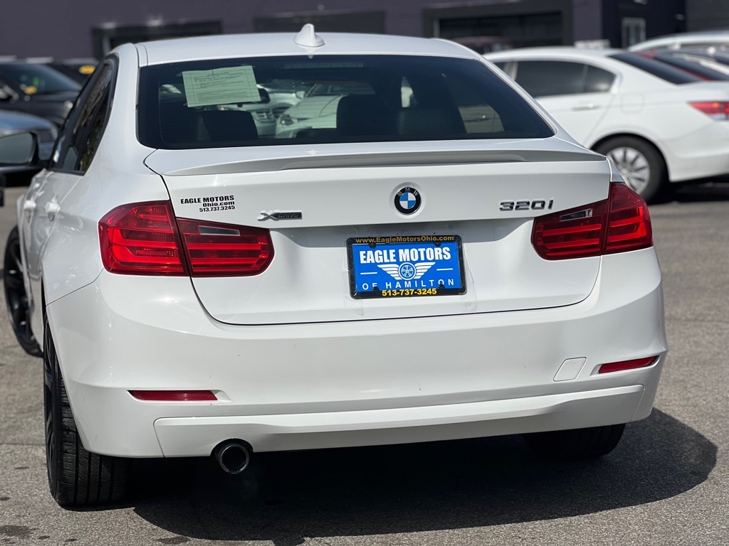 Photo 6 of this BMW 320