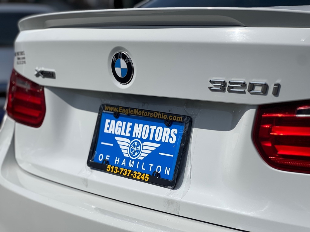 Photo 44 of this BMW 320