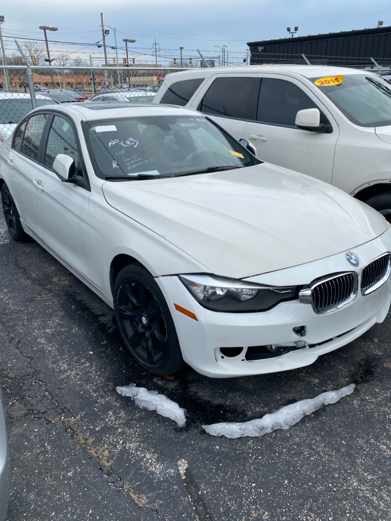 Photo 46 of this BMW 320
