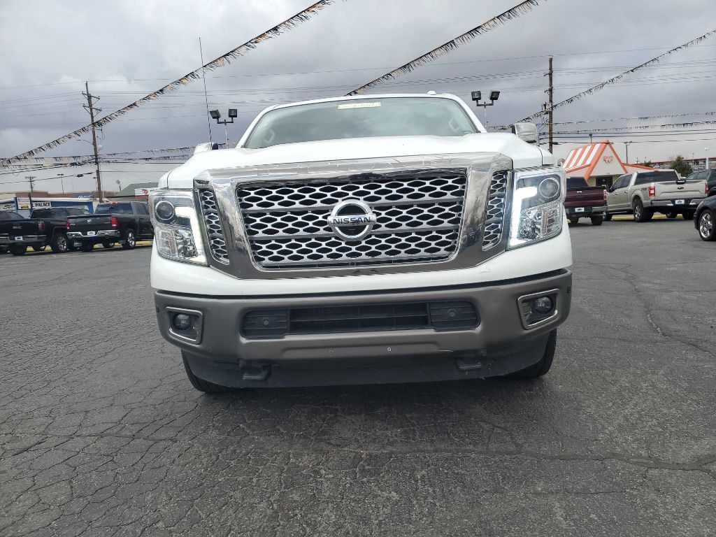 Photo 4 of this NISSAN TITAN XD