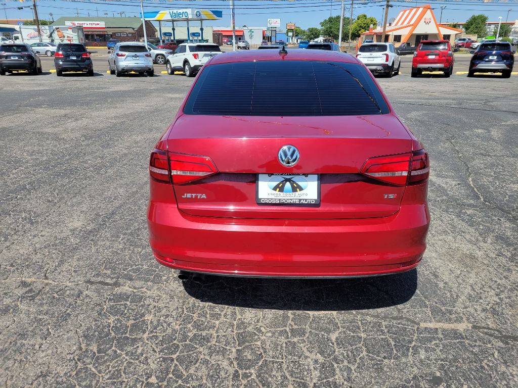 Photo 4 of this VOLKSWAGEN JETTA