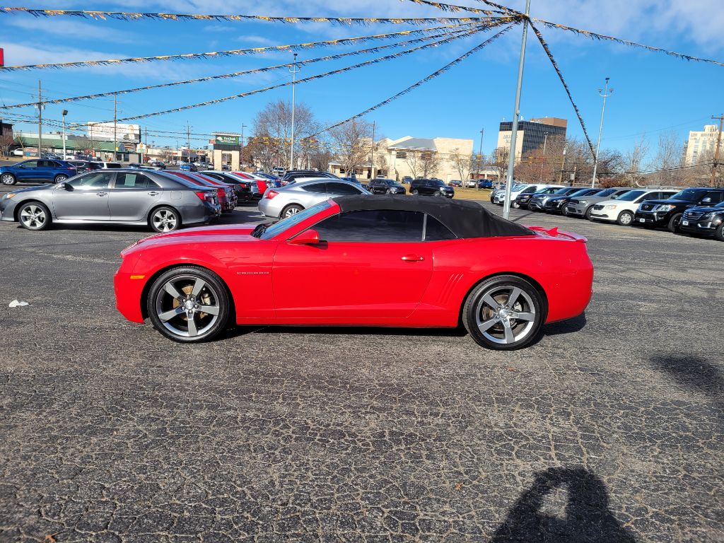 Photo 2 of this CHEVROLET CAMARO