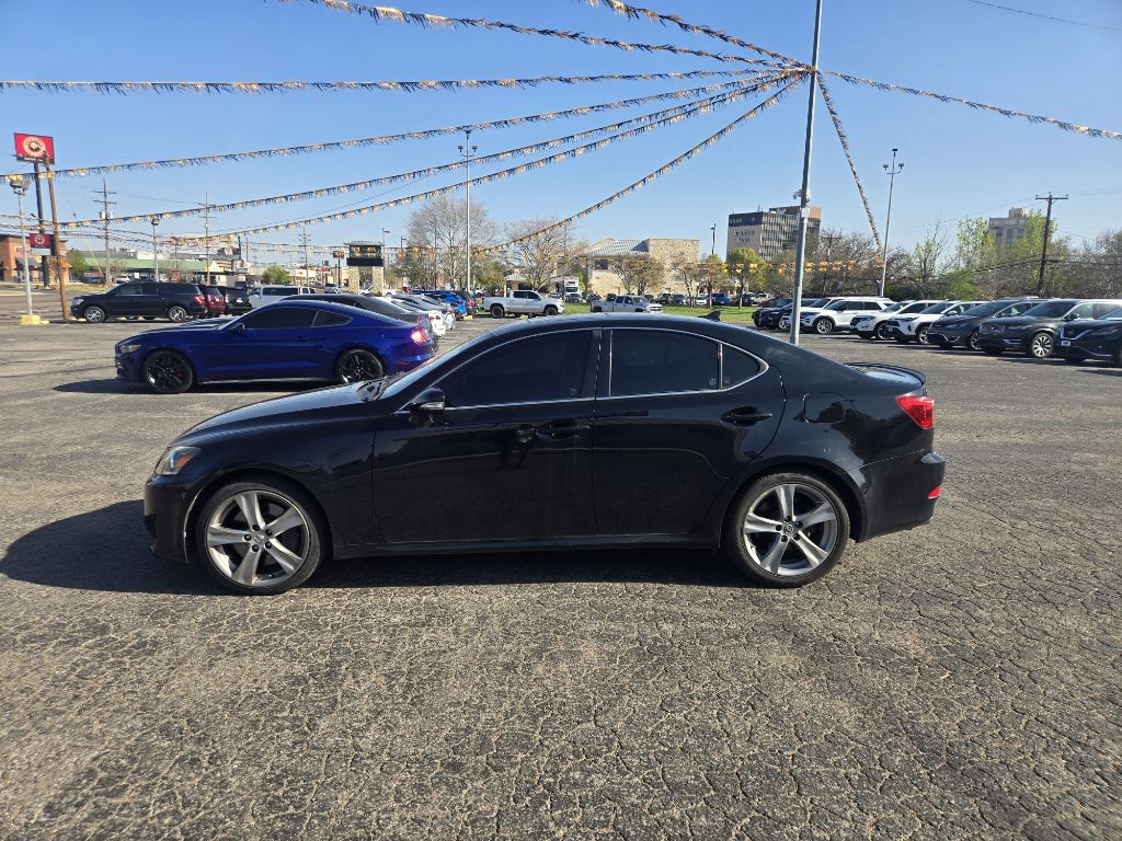 Photo 2 of this LEXUS IS