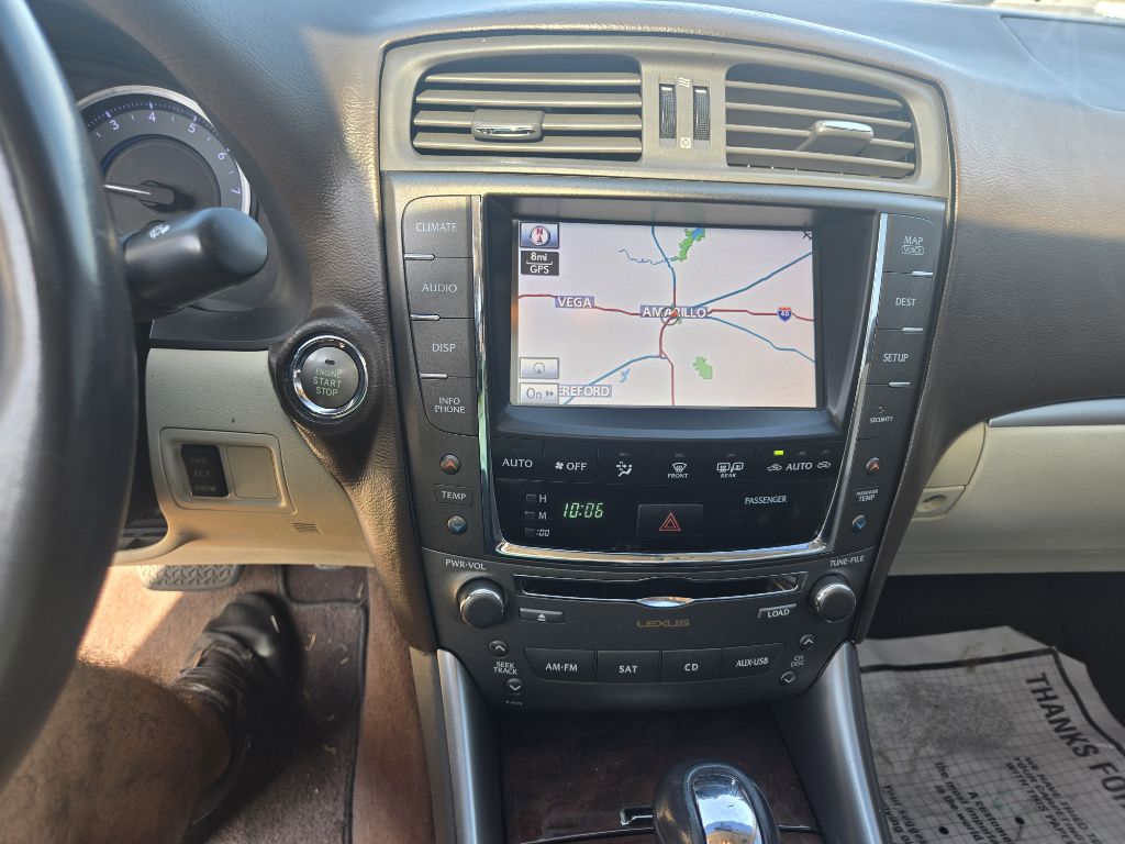 Photo 8 of this LEXUS IS