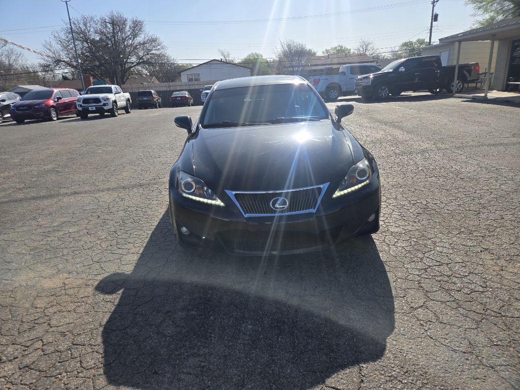 Photo 3 of this LEXUS IS