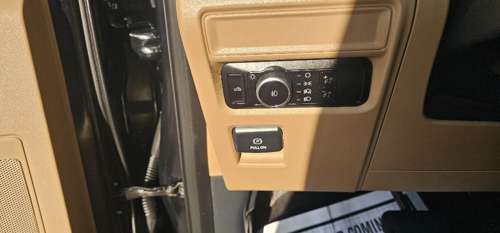 Photo 12 of this FORD F150