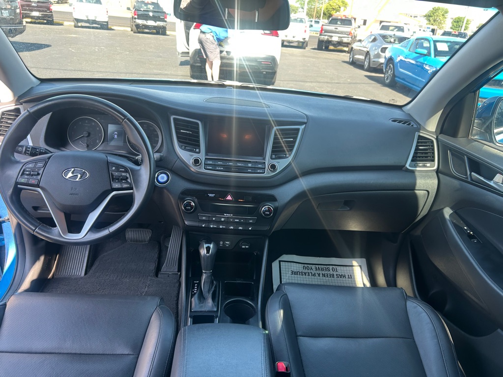 Photo 11 of this HYUNDAI TUCSON