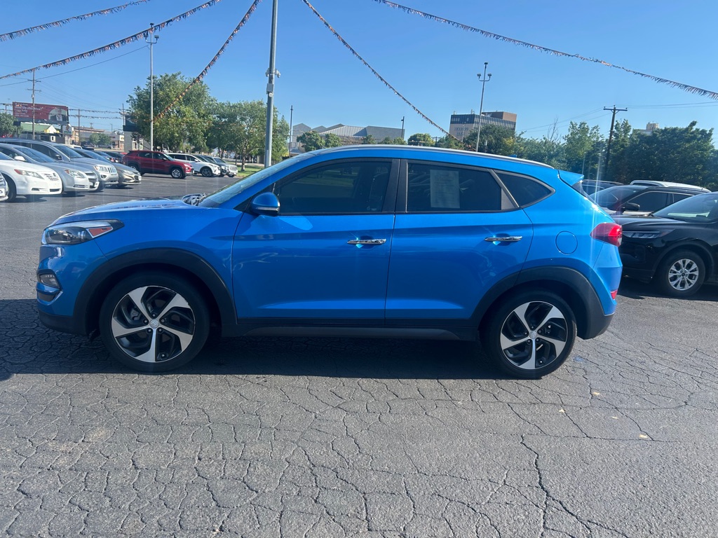 Photo 5 of this HYUNDAI TUCSON