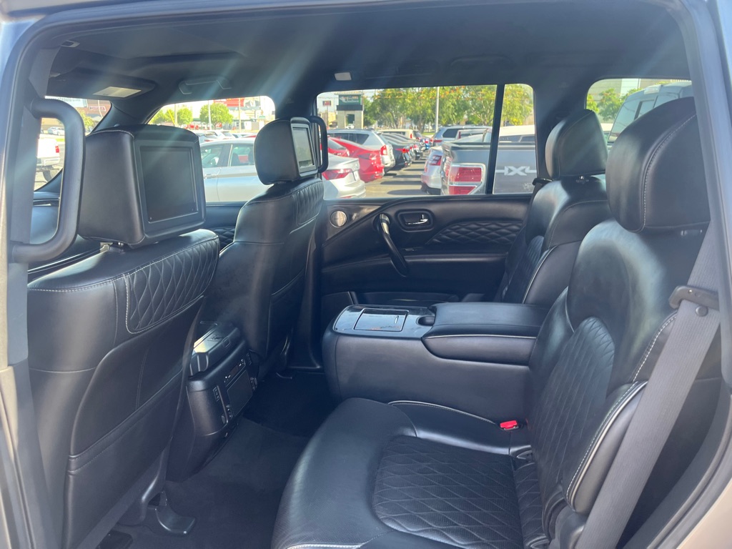 Photo 9 of this INFINITI QX80