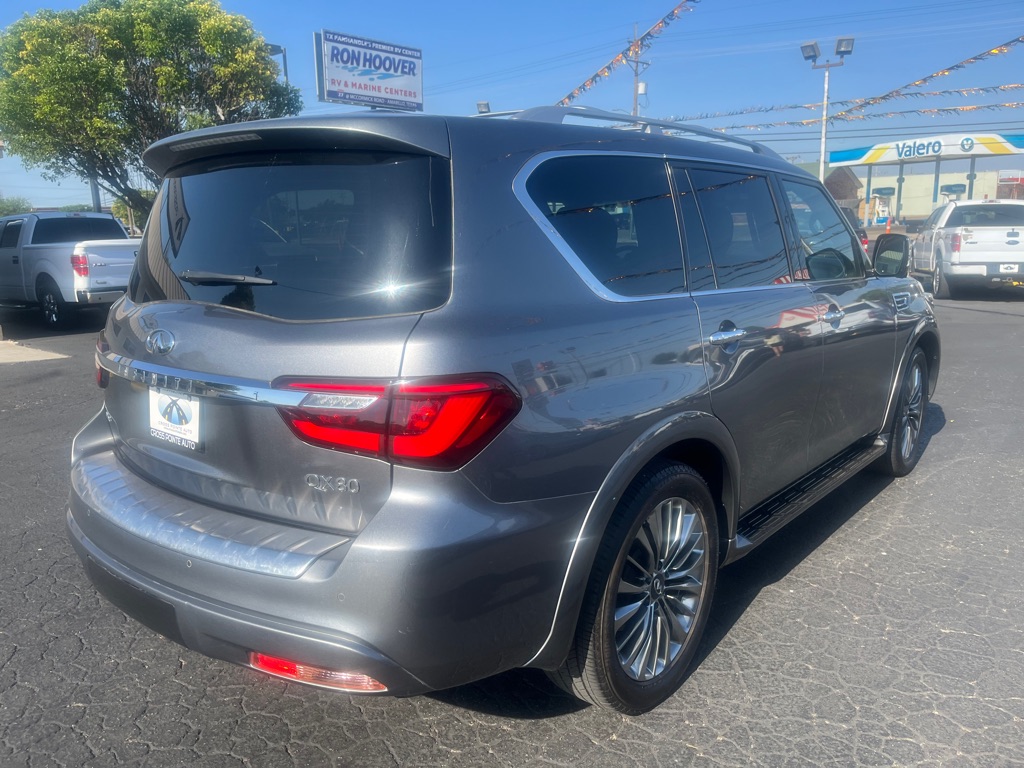 Photo 8 of this INFINITI QX80