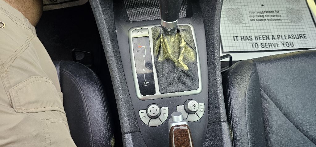 Photo 13 of this MERCEDES-BENZ SLK