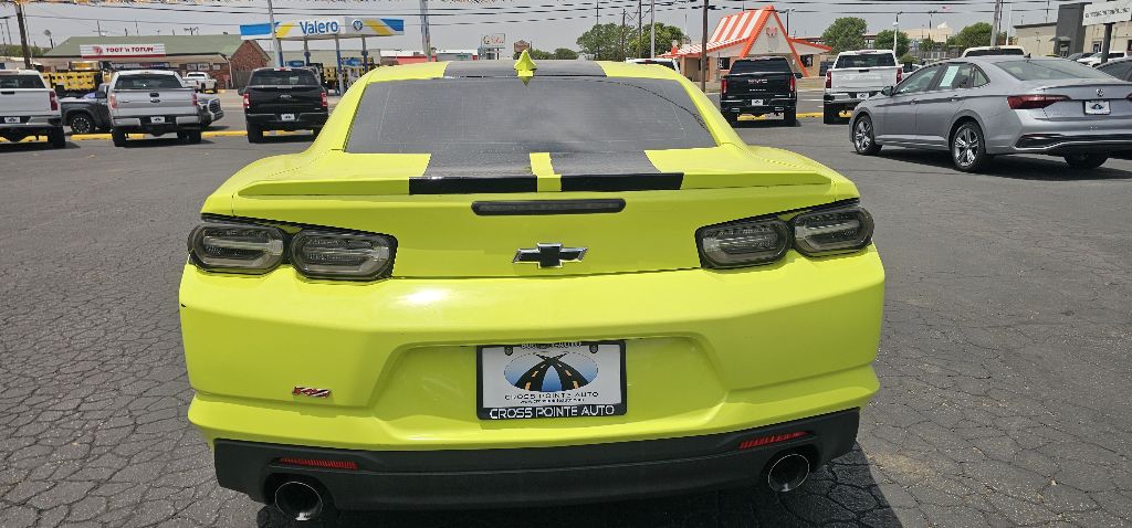 Photo 4 of this CHEVROLET CAMARO