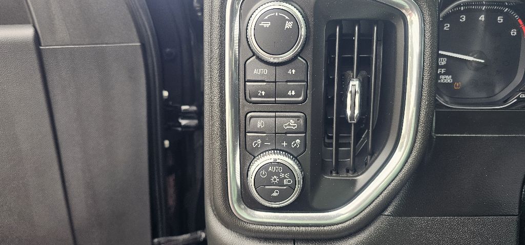 Photo 17 of this GMC SIERRA 1500
